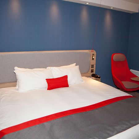 Holiday Inn Express Cardiff Bay By Ihg Экстерьер фото