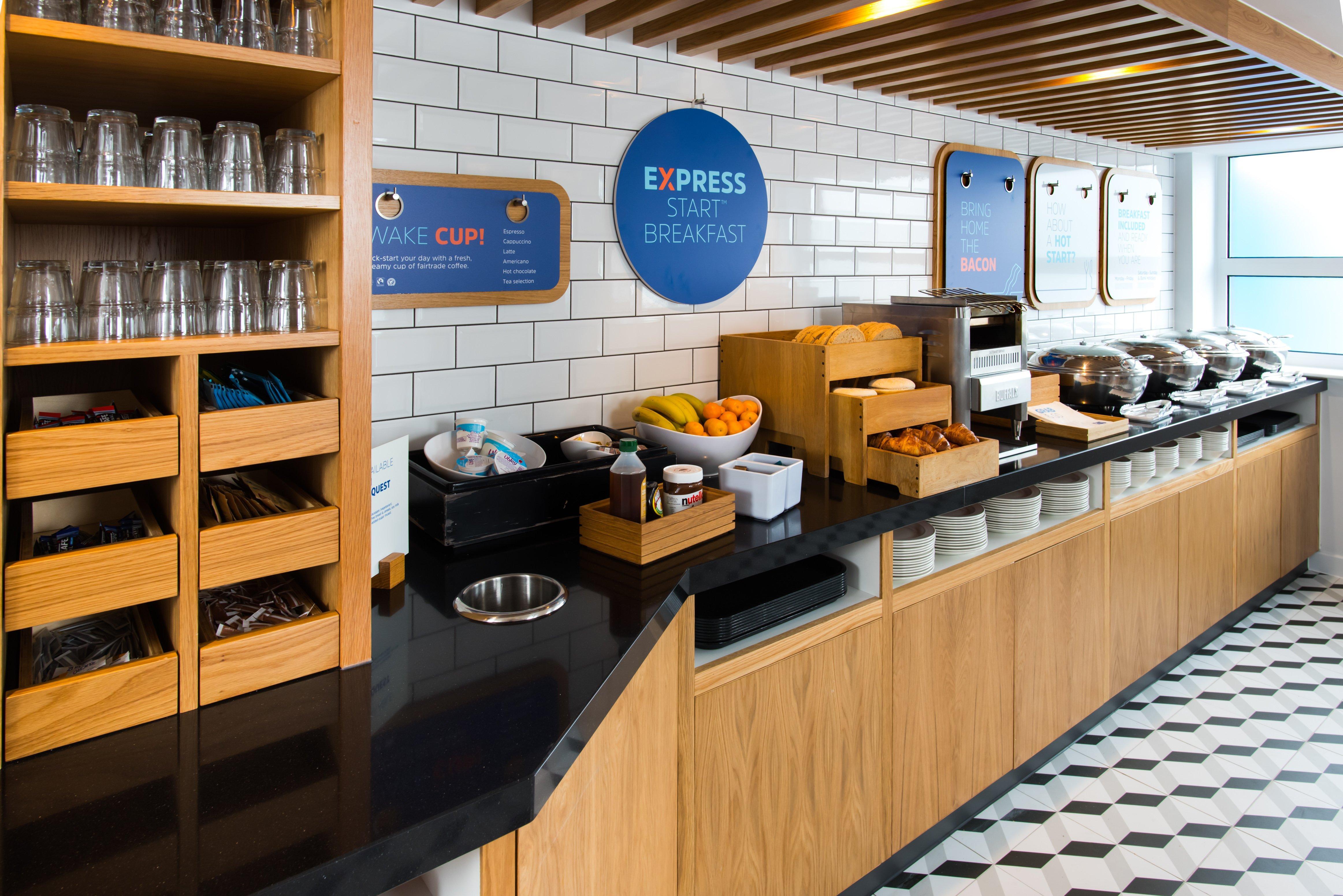 Holiday Inn Express Cardiff Bay By Ihg Экстерьер фото
