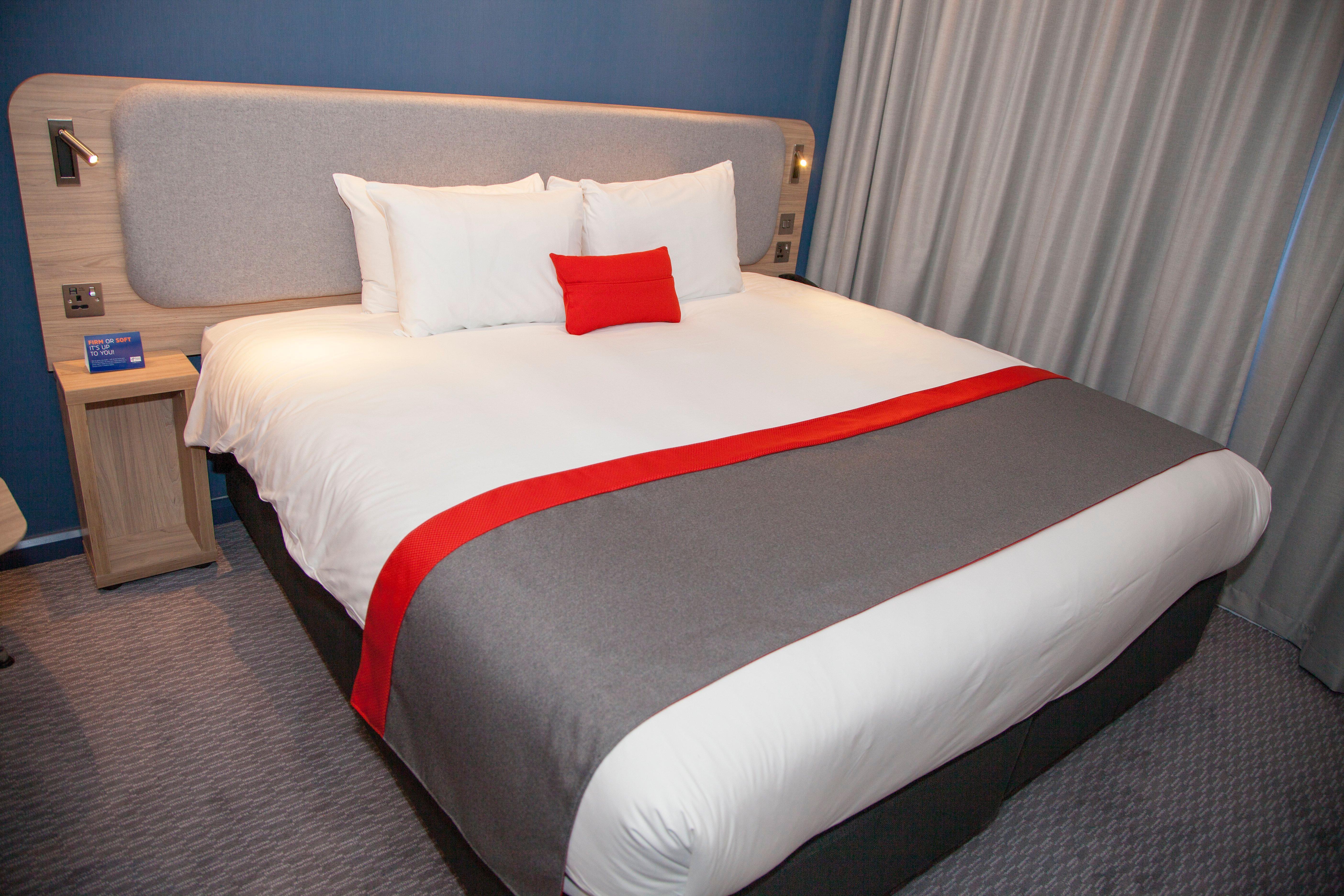 Holiday Inn Express Cardiff Bay By Ihg Экстерьер фото