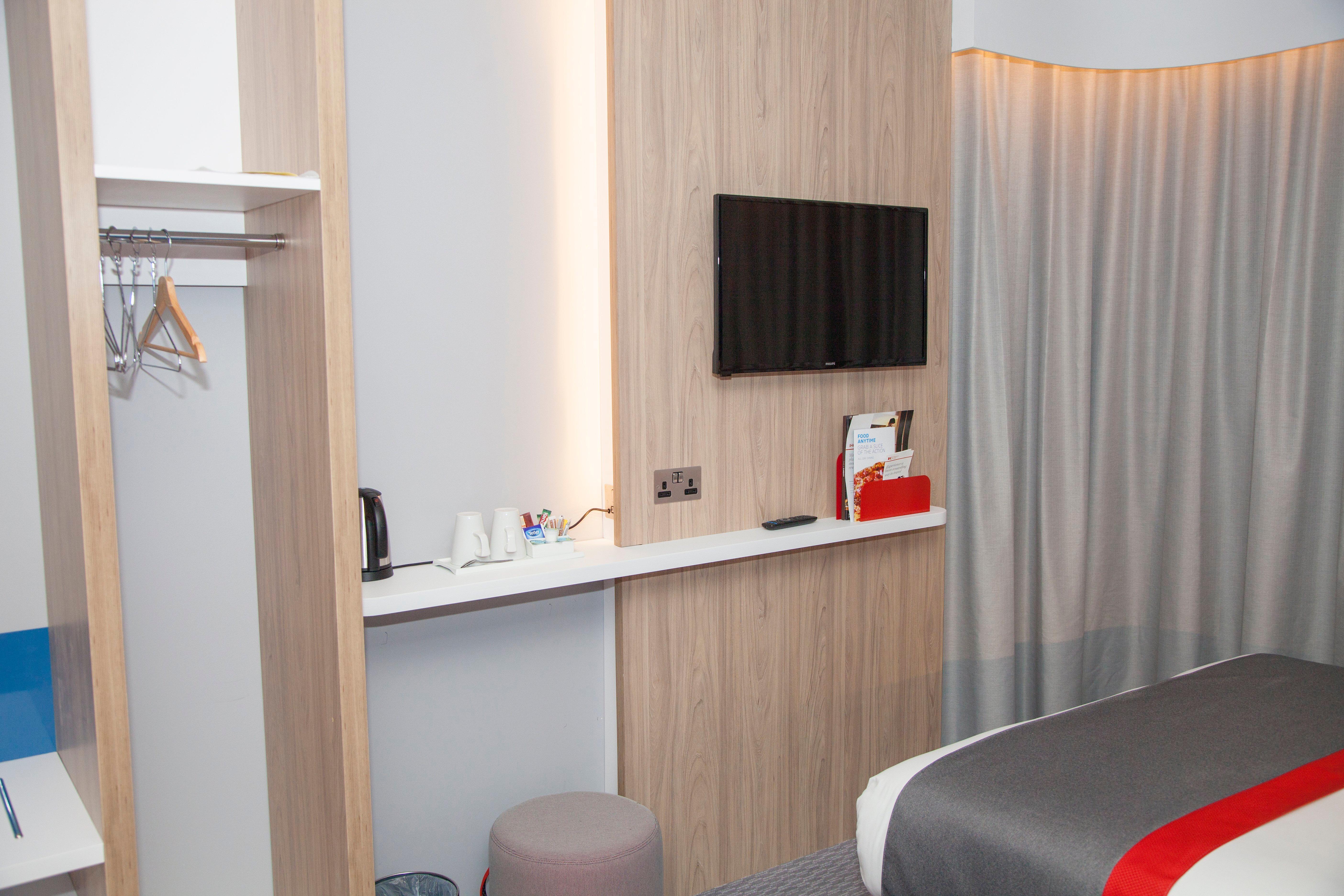 Holiday Inn Express Cardiff Bay By Ihg Экстерьер фото