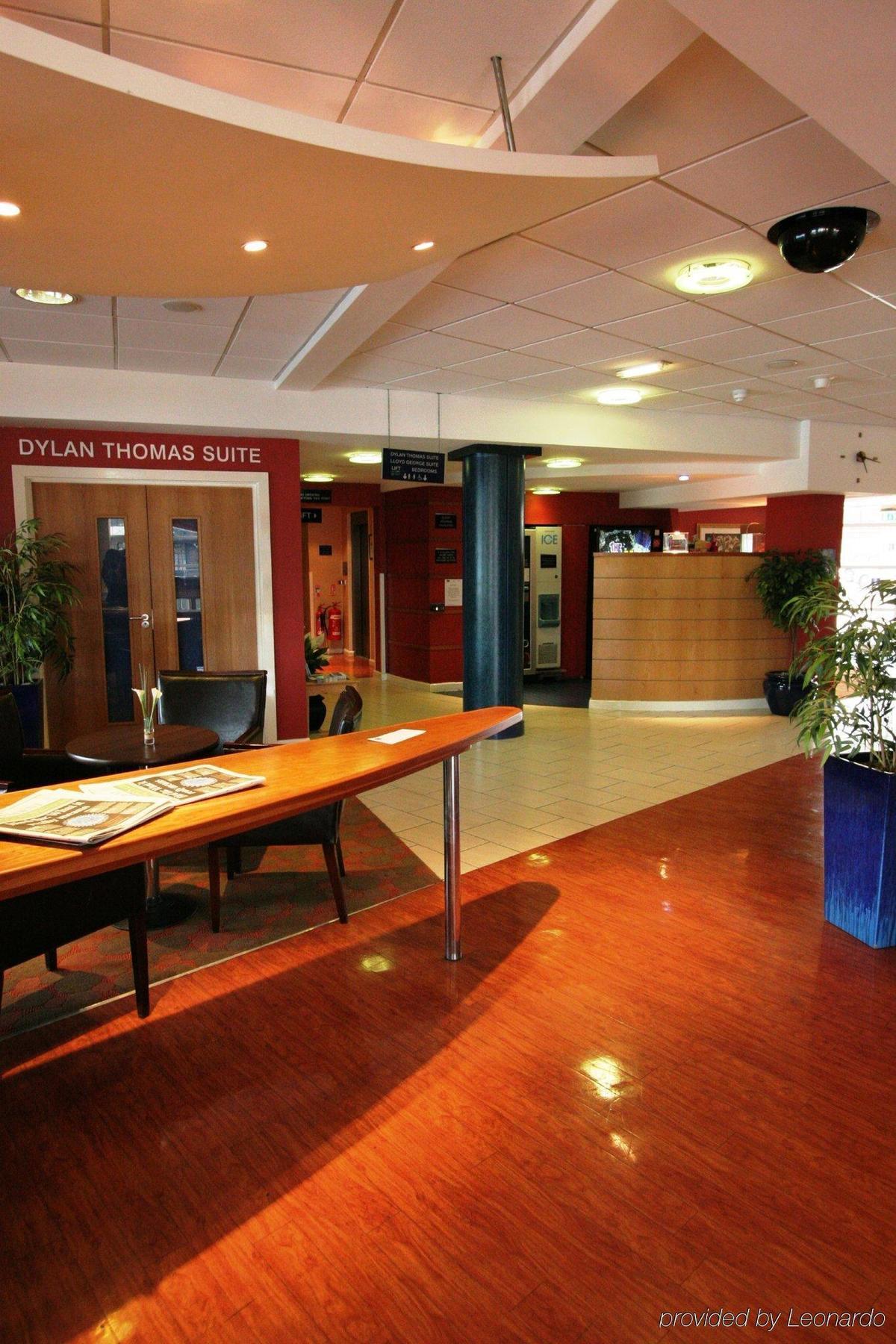 Holiday Inn Express Cardiff Bay By Ihg Экстерьер фото