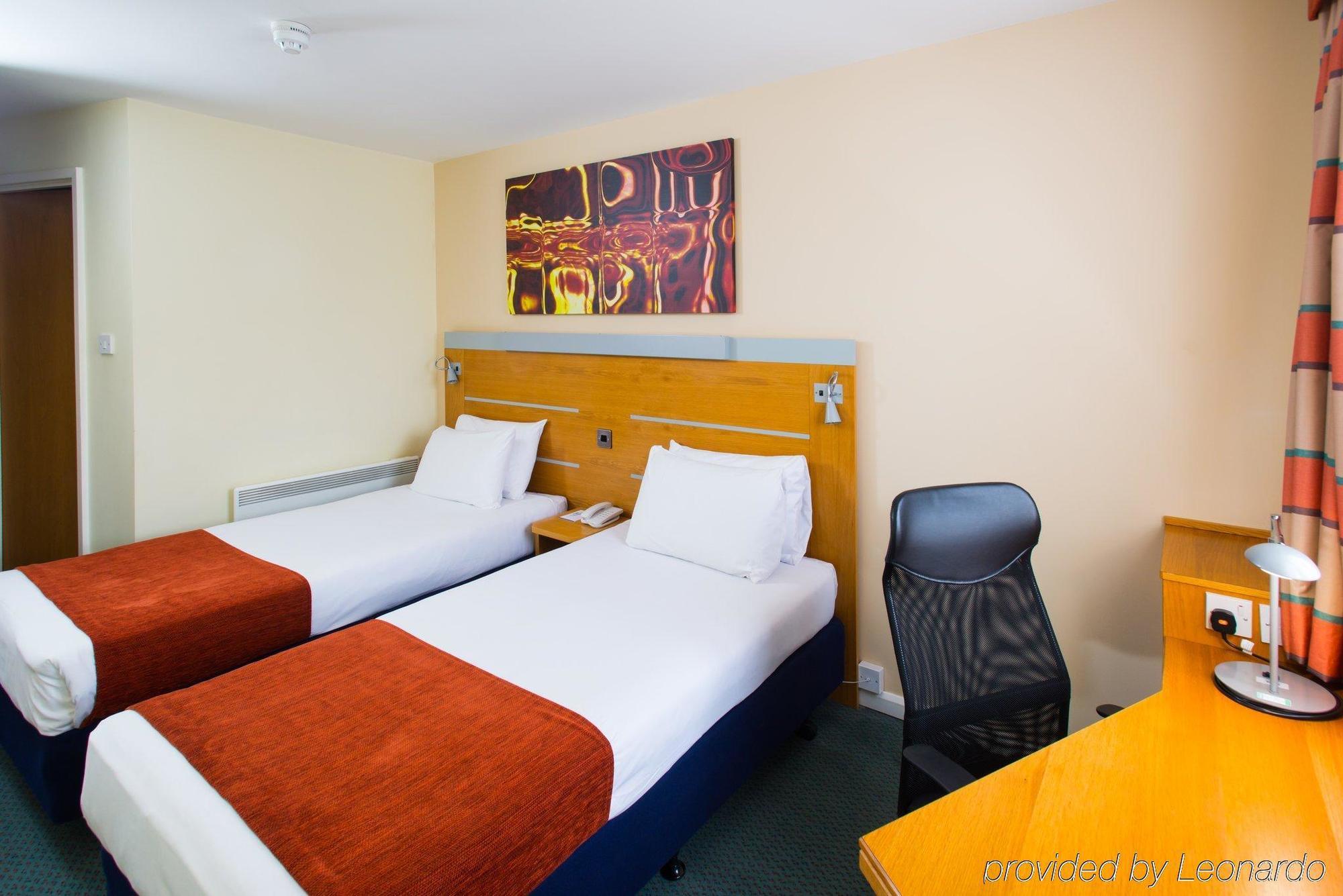 Holiday Inn Express Cardiff Bay By Ihg Экстерьер фото