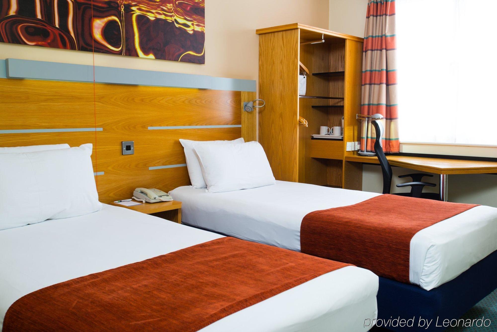 Holiday Inn Express Cardiff Bay By Ihg Экстерьер фото